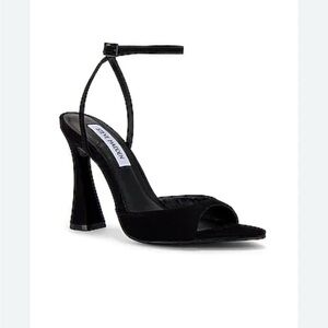 Steve Madden Women's Beki Heeled Sandal 7.5